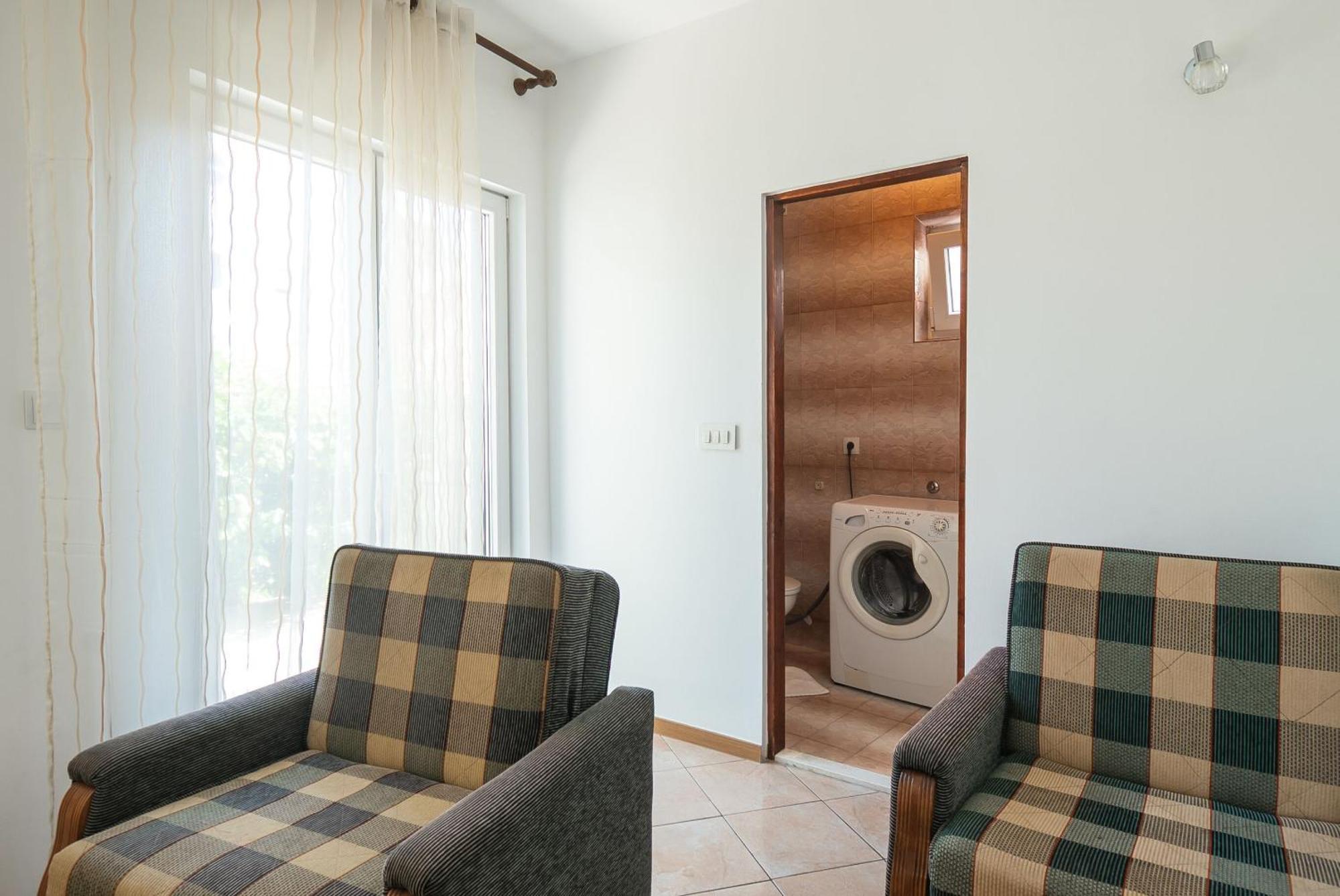 Apartments Polly Primosten Exterior photo